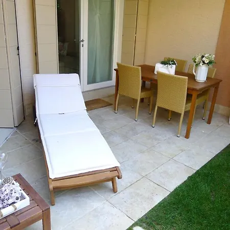 Shore Apartman